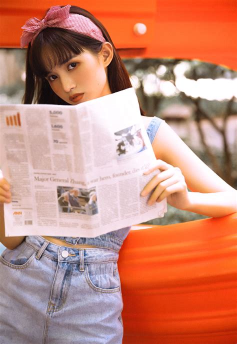 京多安社媒晒与加拉塔萨雷签约照片，税后年薪450万欧